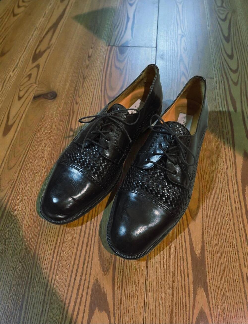 Vintage Mezlan Men's Woven Cap Toe Dress Shoe Color:Black Size: 10B Narrow